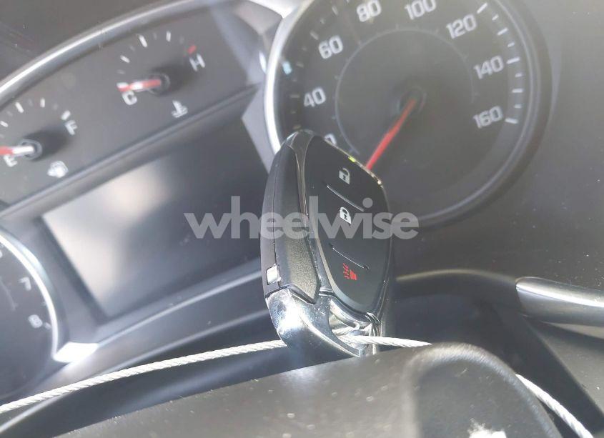 Photo 11 of 2019 Chevrolet Equinox LT (VIN 3GNAXKEV4KS581005)