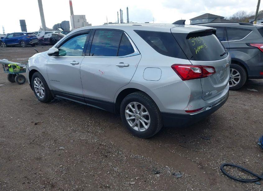 Photo 3 of 2019 Chevrolet Equinox LT (VIN 3GNAXKEV4KS588522)