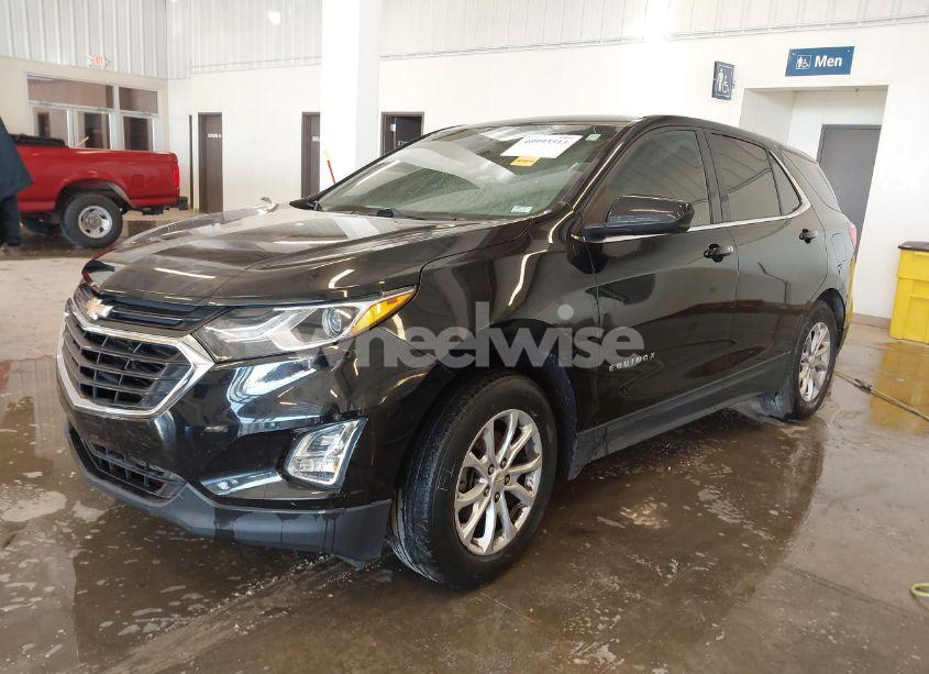 Photo 2 of 2020 Chevrolet Equinox FWD LT 1.5L TURBO (VIN 3GNAXKEV4LL203956)