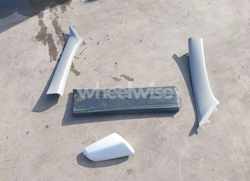 Photo 12 of 2020 Chevrolet Equinox FWD LT 1.5L TURBO (VIN 3GNAXKEV4LS524210)