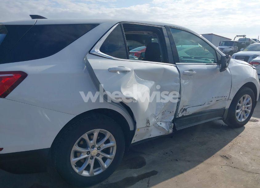 Photo 6 of 2020 Chevrolet Equinox FWD LT 1.5L TURBO (VIN 3GNAXKEV4LS524210)