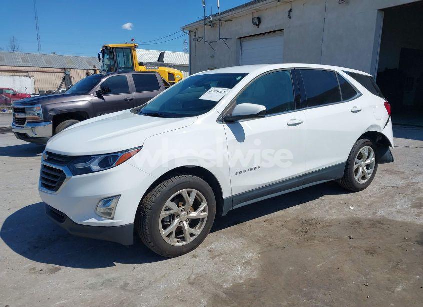 Photo 2 of 2020 Chevrolet Equinox FWD LT 1.5L TURBO (VIN 3GNAXKEV4LS732572)