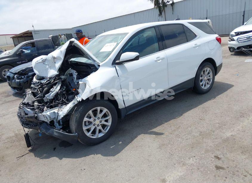 Photo 2 of 2020 Chevrolet Equinox FWD LT 1.5L TURBO (VIN 3GNAXKEV4LS734922)