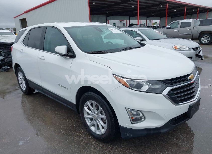 2021 Chevrolet Equinox FWD LT (VIN 3GNAXKEV4MS126500) main photo