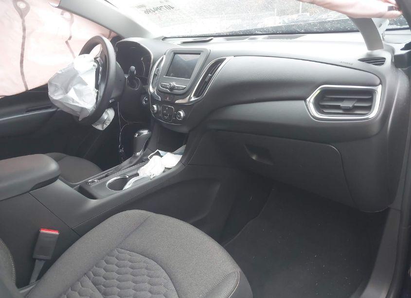Photo 5 of 2021 Chevrolet Equinox FWD LT (VIN 3GNAXKEV4MS143569)