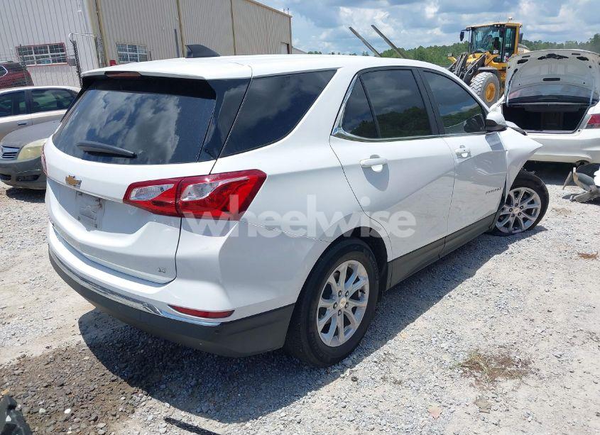 Photo 4 of 2021 Chevrolet Equinox FWD LT (VIN 3GNAXKEV4MS165331)