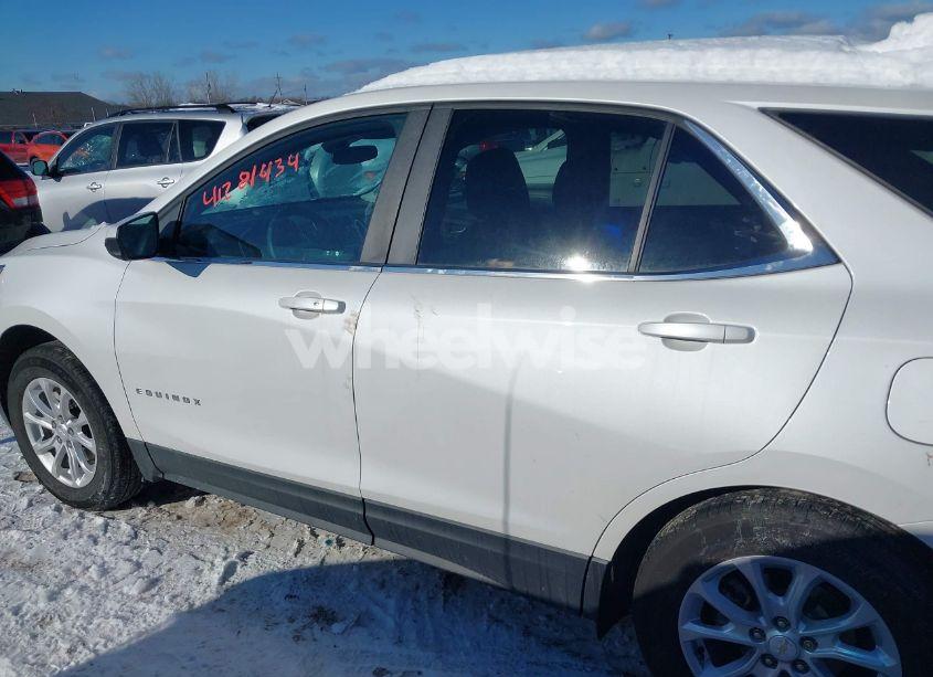 Photo 14 of 2021 Chevrolet Equinox FWD LT (VIN 3GNAXKEV4MS171162)