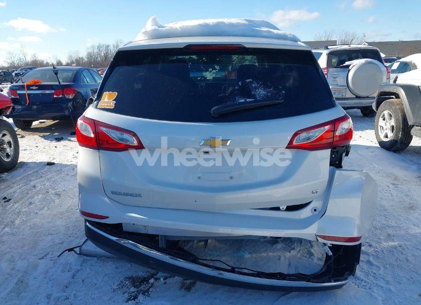 Photo 16 of 2021 Chevrolet Equinox FWD LT (VIN 3GNAXKEV4MS171162)