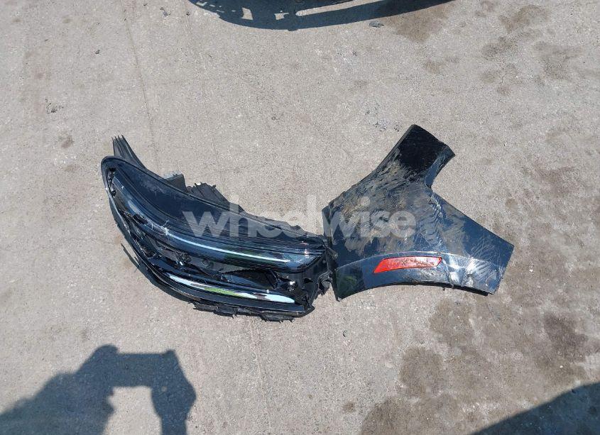 Photo 12 of 2022 Chevrolet Equinox FWD LT (VIN 3GNAXKEV4NL103312)