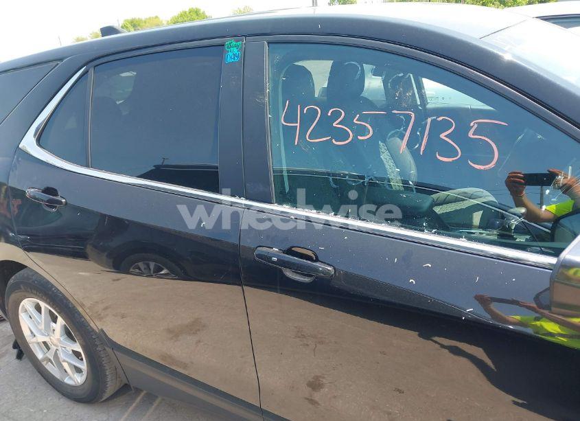 Photo 14 of 2022 Chevrolet Equinox FWD LT (VIN 3GNAXKEV4NL103312)