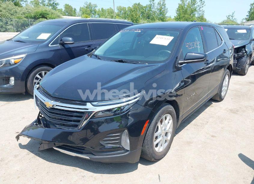 Photo 2 of 2022 Chevrolet Equinox FWD LT (VIN 3GNAXKEV4NL103312)