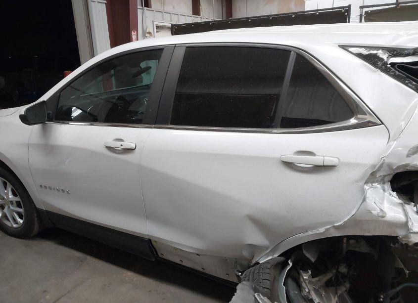 Photo 15 of 2022 Chevrolet Equinox FWD LT (VIN 3GNAXKEV4NL103844)