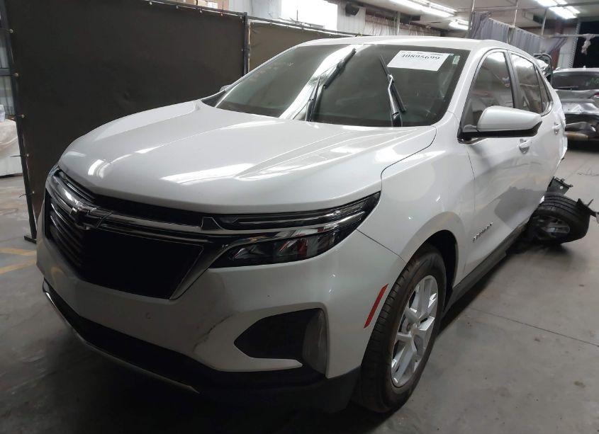 Photo 2 of 2022 Chevrolet Equinox FWD LT (VIN 3GNAXKEV4NL103844)