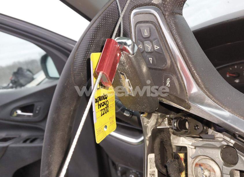 Photo 11 of 2022 Chevrolet Equinox FWD LT (VIN 3GNAXKEV4NL197417)