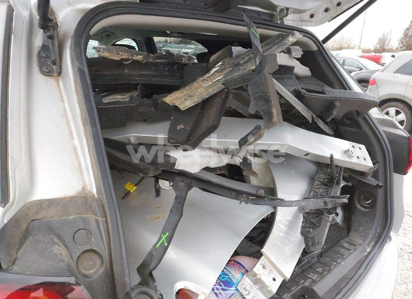 Photo 12 of 2022 Chevrolet Equinox FWD LT (VIN 3GNAXKEV4NL197417)