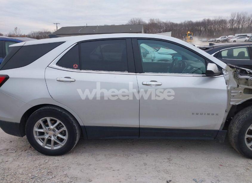 Photo 14 of 2022 Chevrolet Equinox FWD LT (VIN 3GNAXKEV4NL197417)