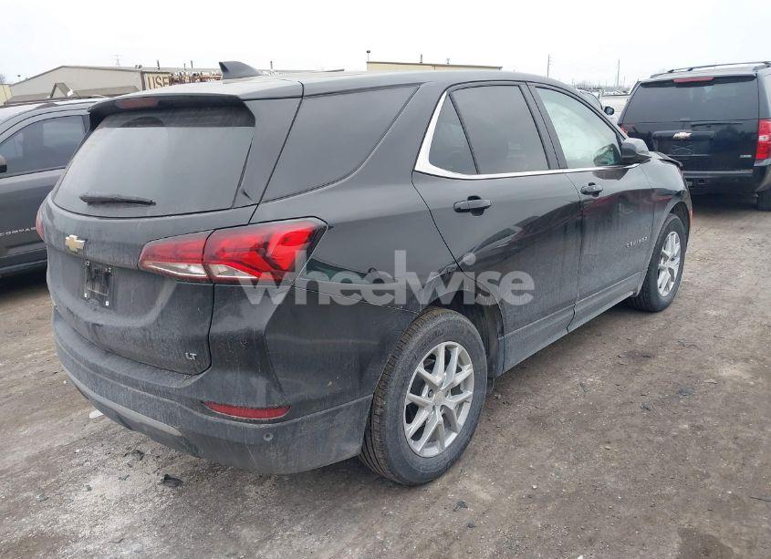 Photo 4 of 2022 Chevrolet Equinox FWD LT (VIN 3GNAXKEV4NL293029)