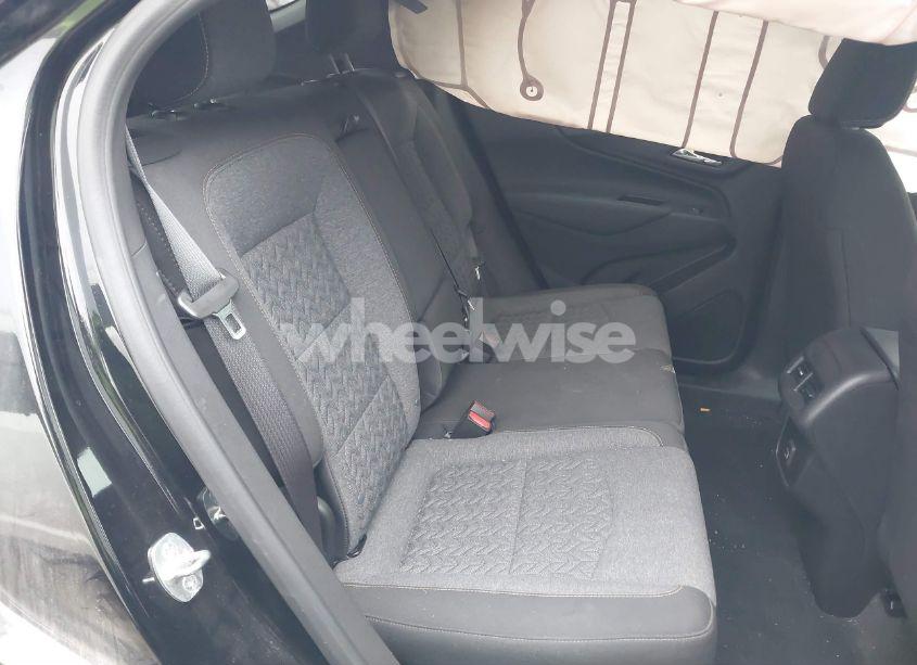 Photo 8 of 2022 Chevrolet Equinox FWD LT (VIN 3GNAXKEV4NL293029)