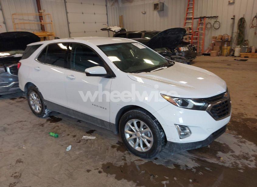 2019 Chevrolet Equinox LT (VIN 3GNAXKEV5KL208694) main photo