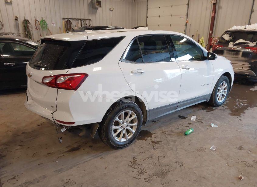 Photo 4 of 2019 Chevrolet Equinox LT (VIN 3GNAXKEV5KL208694)