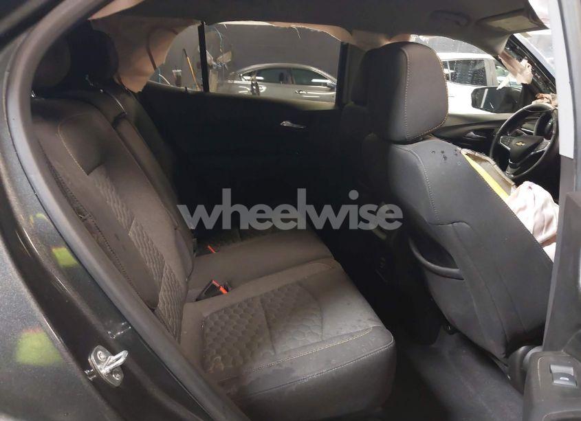 Photo 8 of 2019 Chevrolet Equinox LT (VIN 3GNAXKEV5KL219971)