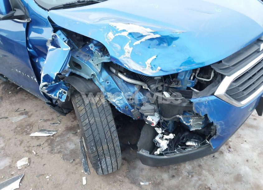 Photo 6 of 2019 Chevrolet Equinox LT (VIN 3GNAXKEV5KS532329)