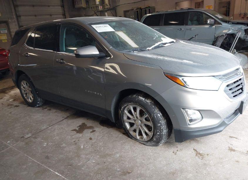 2019 Chevrolet Equinox LT (VIN 3GNAXKEV5KS538471) main photo