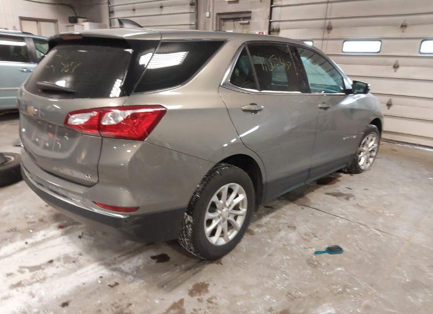 Photo 4 of 2019 Chevrolet Equinox LT (VIN 3GNAXKEV5KS538471)