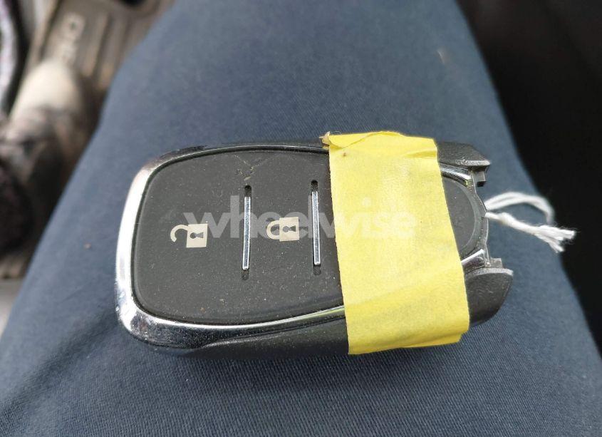 Photo 11 of 2019 Chevrolet Equinox LT (VIN 3GNAXKEV5KS548823)