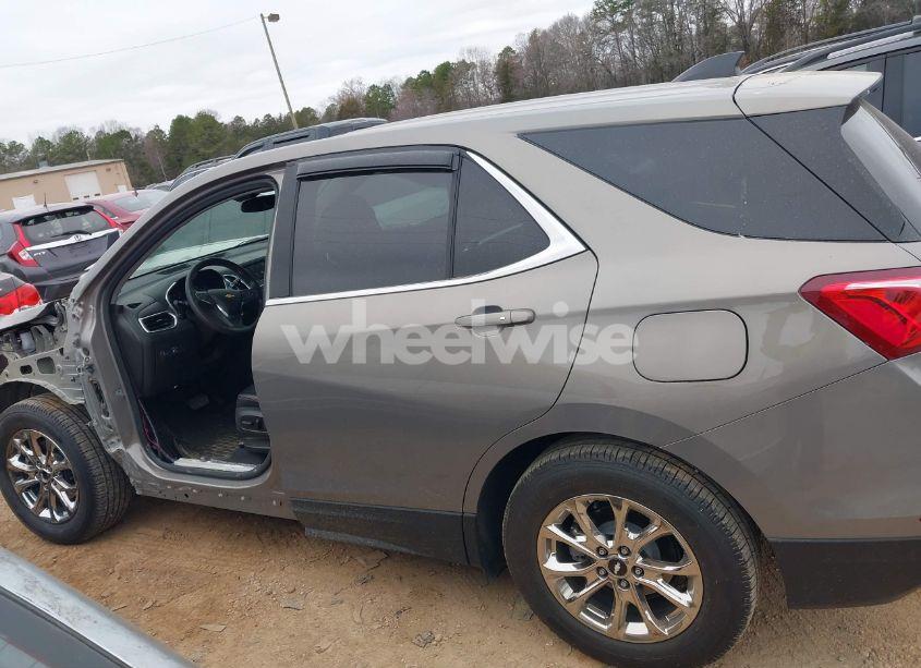 Photo 15 of 2019 Chevrolet Equinox LT (VIN 3GNAXKEV5KS548823)