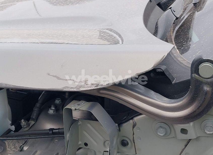 Photo 22 of 2019 Chevrolet Equinox LT (VIN 3GNAXKEV5KS548823)