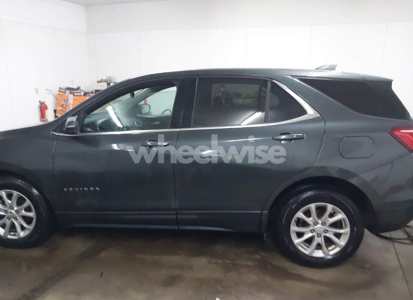 Photo 15 of 2019 Chevrolet Equinox LT (VIN 3GNAXKEV5KS566402)
