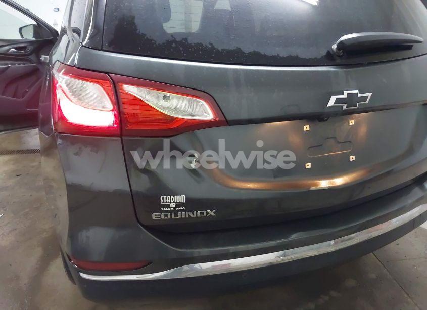 Photo 20 of 2019 Chevrolet Equinox LT (VIN 3GNAXKEV5KS566402)