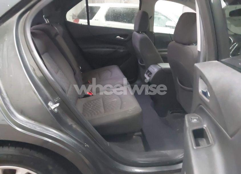 Photo 8 of 2019 Chevrolet Equinox LT (VIN 3GNAXKEV5KS566402)