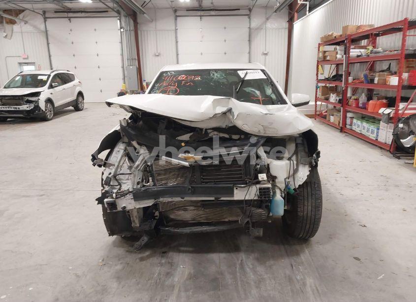 Photo 11 of 2019 Chevrolet Equinox LT (VIN 3GNAXKEV5KS636156)