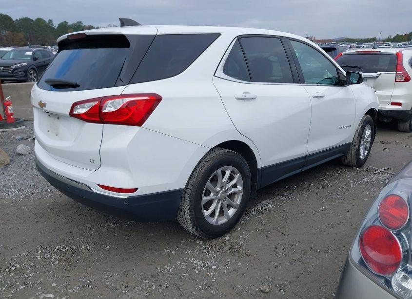 Photo 4 of 2019 Chevrolet Equinox LT (VIN 3GNAXKEV5KS664975)