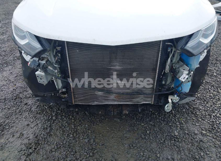 Photo 6 of 2020 Chevrolet Equinox FWD LT 1.5L TURBO (VIN 3GNAXKEV5LS519842)