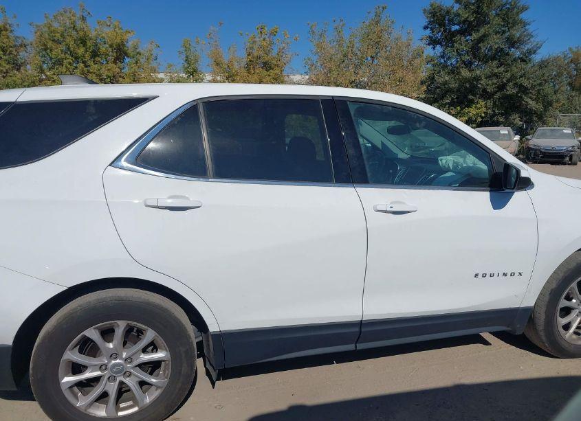 Photo 13 of 2020 Chevrolet Equinox FWD LT 1.5L TURBO (VIN 3GNAXKEV5LS559502)
