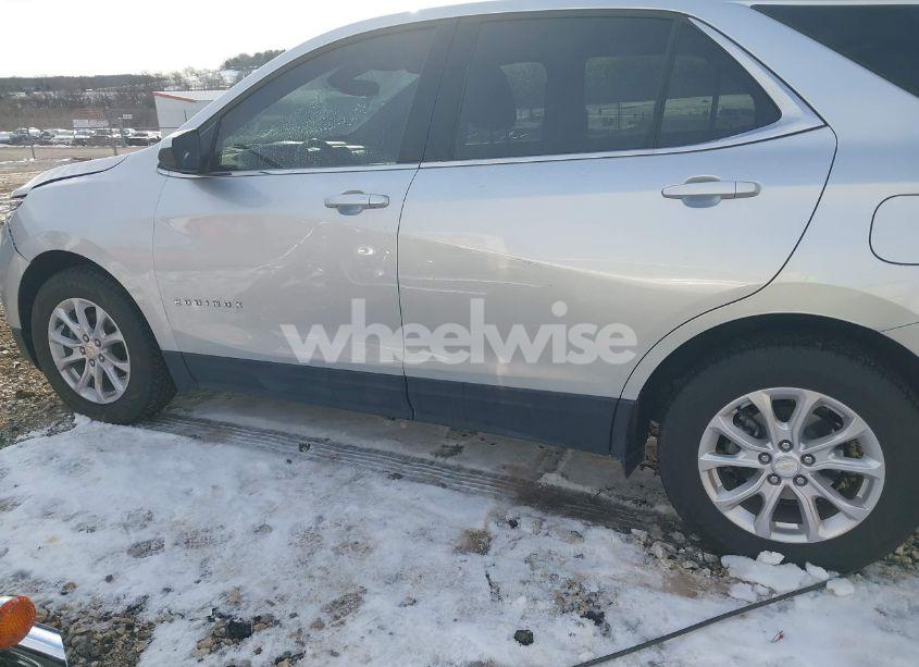 Photo 14 of 2020 Chevrolet Equinox FWD LT 1.5L TURBO (VIN 3GNAXKEV5LS579393)