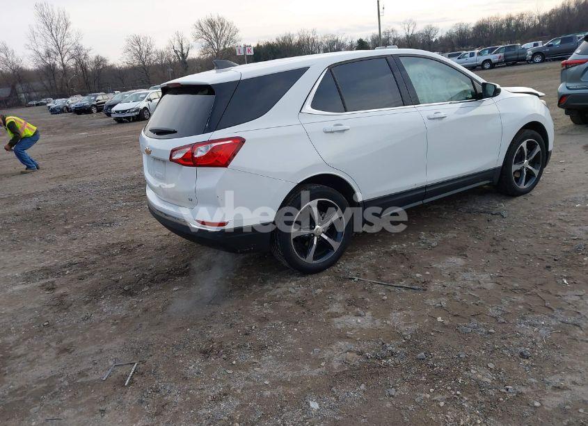 Photo 4 of 2020 Chevrolet Equinox FWD LT 1.5L TURBO (VIN 3GNAXKEV5LS609024)
