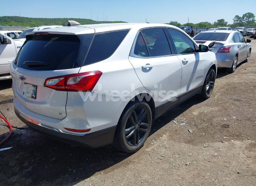 Photo 4 of 2020 Chevrolet Equinox FWD LT 1.5L TURBO (VIN 3GNAXKEV5LS736582)
