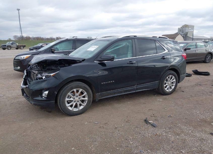 Photo 2 of 2021 Chevrolet Equinox FWD LT (VIN 3GNAXKEV5ML318339)