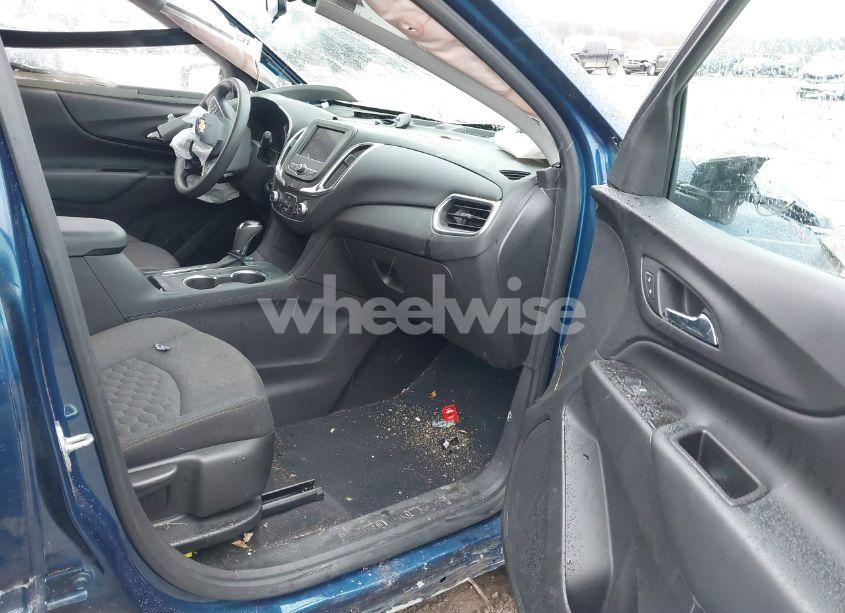 Photo 5 of 2021 Chevrolet Equinox FWD LT (VIN 3GNAXKEV5ML322620)