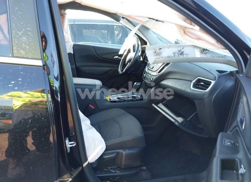 Photo 5 of 2021 Chevrolet Equinox FWD LT (VIN 3GNAXKEV5ML333908)