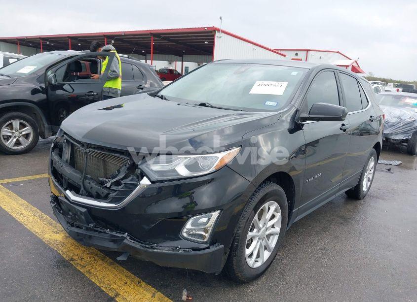 Photo 2 of 2021 Chevrolet Equinox FWD LT (VIN 3GNAXKEV5ML349039)