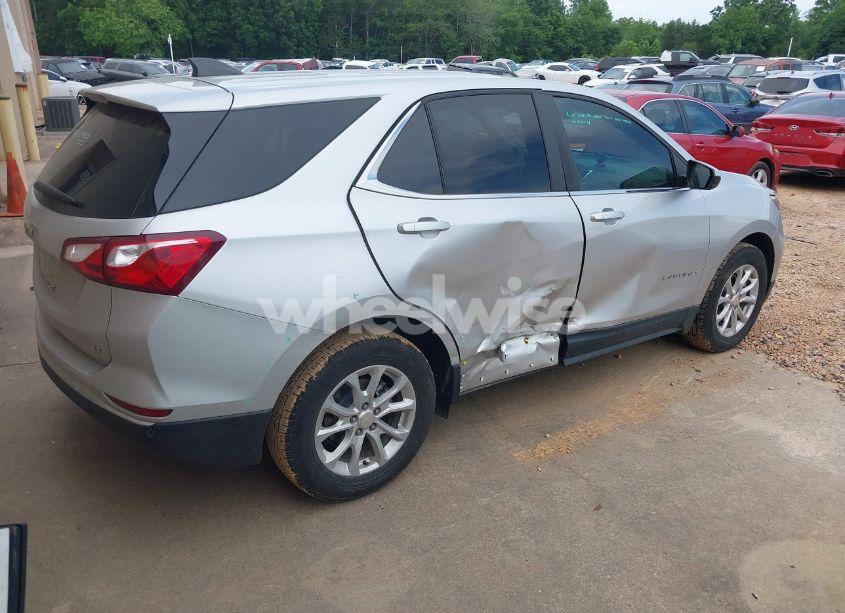 Photo 4 of 2021 Chevrolet Equinox FWD LT (VIN 3GNAXKEV5MS115084)