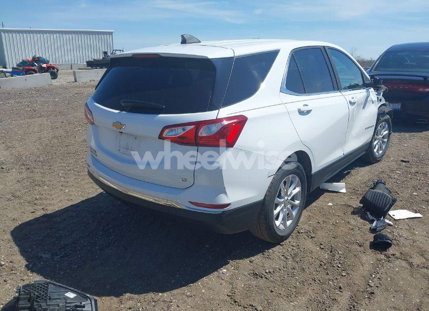 Photo 4 of 2021 Chevrolet Equinox FWD LT (VIN 3GNAXKEV5MS138218)