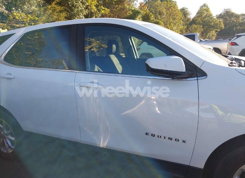 Photo 13 of 2021 Chevrolet Equinox FWD LT (VIN 3GNAXKEV5MS177455)