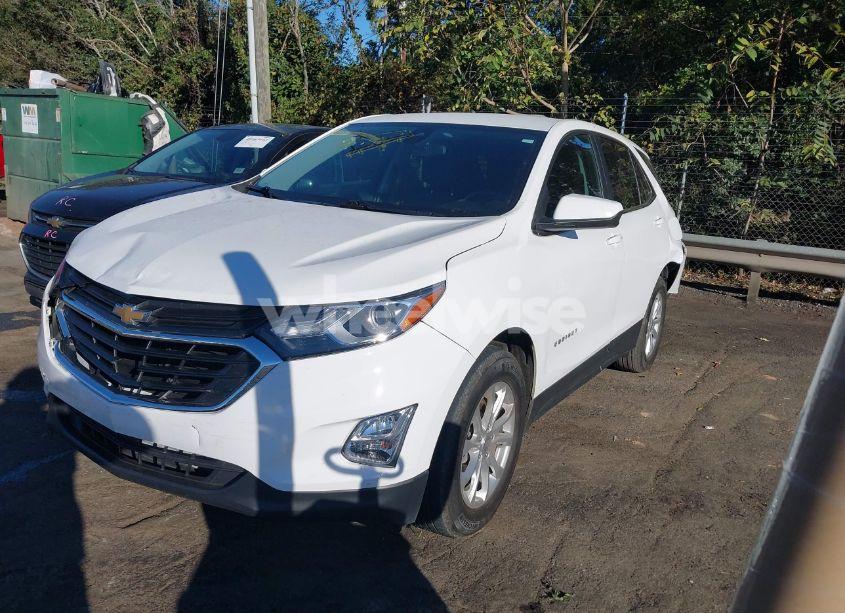 Photo 2 of 2021 Chevrolet Equinox FWD LT (VIN 3GNAXKEV5MS177455)