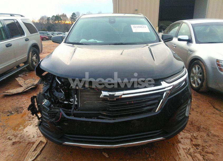 Photo 13 of 2022 Chevrolet Equinox FWD LT (VIN 3GNAXKEV5NL196518)